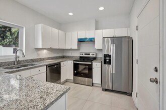 1106 S 20th Ave in Hollywood, FL - Building Photo - Building Photo