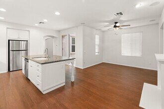 40062 Somerville Ln in Temecula, CA - Building Photo - Building Photo