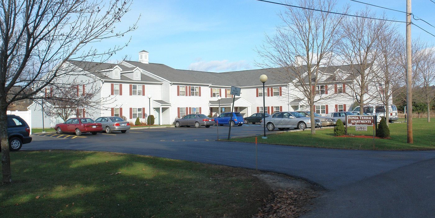 Fonda Terrace Apartments in Fonda, NY - Foto de edificio