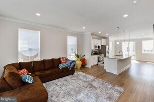 11488 Mary Shelley Pl in Waldorf, MD - Building Photo