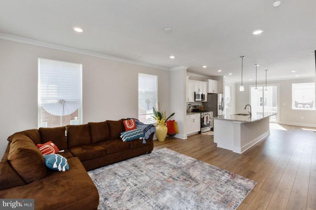 11488 Mary Shelley Pl in Waldorf, MD - Building Photo