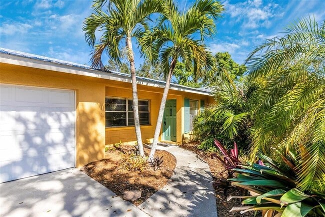 3039 Chase Cir