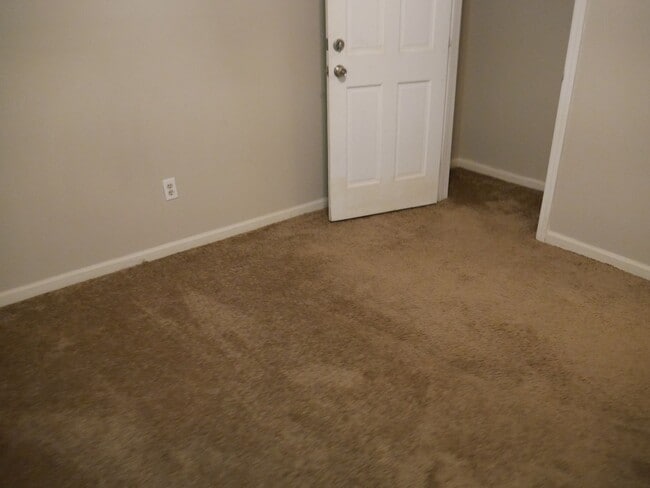 property at 201 W Hill St