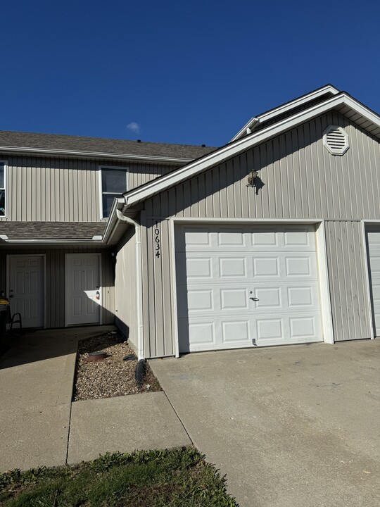 10634 N Locust Ct in Kansas City, MO - Building Photo