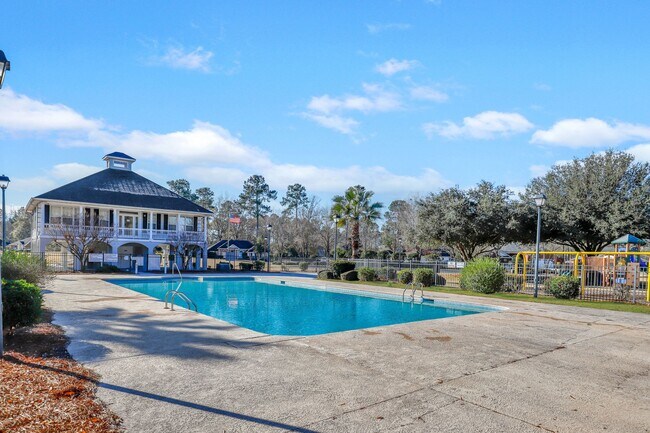 79 Byron Dr in Richmond Hill, GA - Building Photo - Building Photo