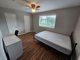 19403 Youngtree Cir in Houston, TX - Building Photo