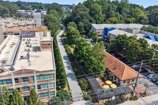 890 Memorial Dr SE in Atlanta, GA - Building Photo