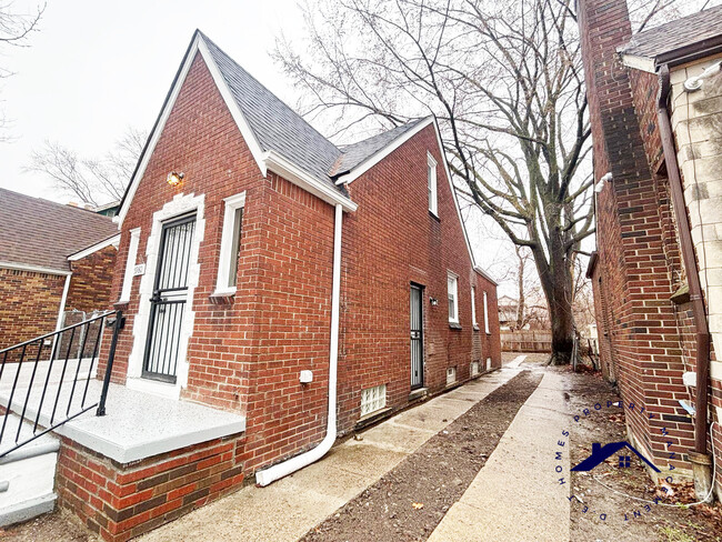 5980 Lenox St in Detroit, MI - Foto de edificio - Building Photo