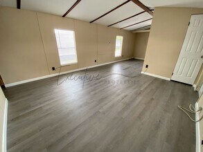 1030 Mildred St-Unit -8 in Sulphur, LA - Building Photo - Building Photo