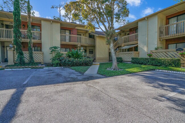 13035 Albright Ct in Wellington, FL - Building Photo - Building Photo
