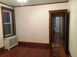 4 Wilson Ave, Unit Unit #1 in Belmont, MA - Building Photo - Building Photo