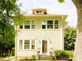 2416 34th Ave S in Minneapolis, MN - Building Photo