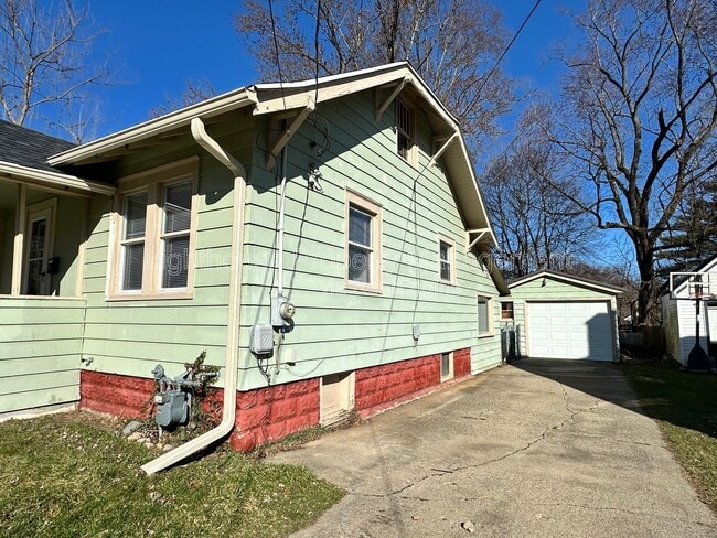 138 Yale St in Battle Creek, MI - Building Photo - Building Photo