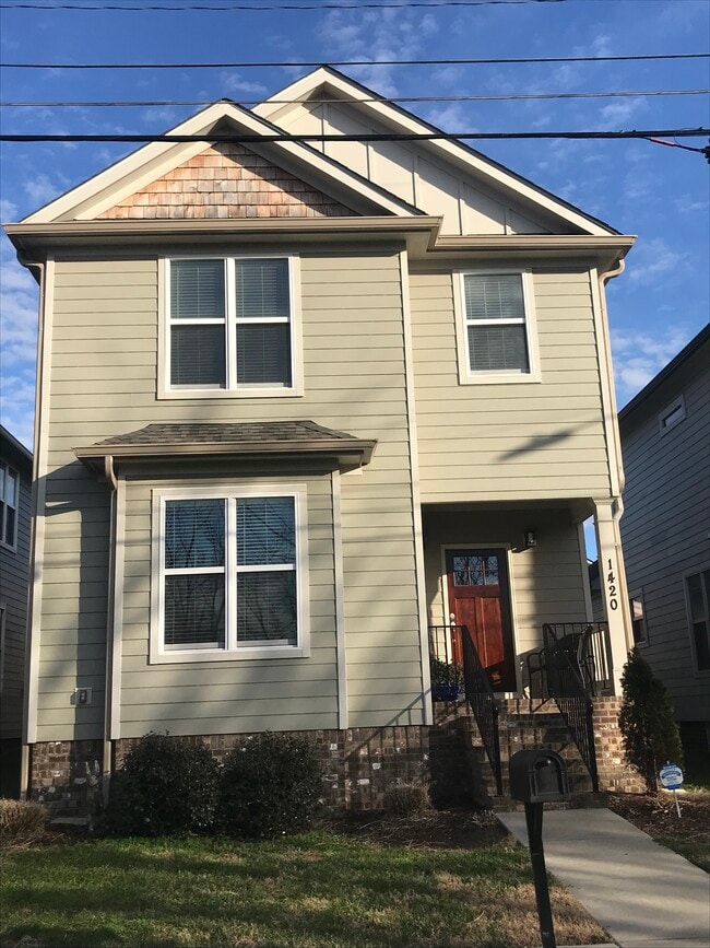 property at 1420 Adams St