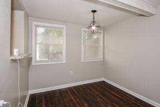 1695 Valencia Rd in Decatur, GA - Building Photo - Building Photo