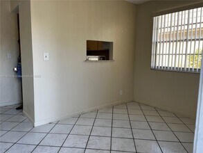 2961 NW 43 Terrace-Unit -A in Lauderdale Lakes, FL - Building Photo - Building Photo