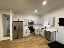 6701 Eagle Pass St in Houston, TX - Building Photo