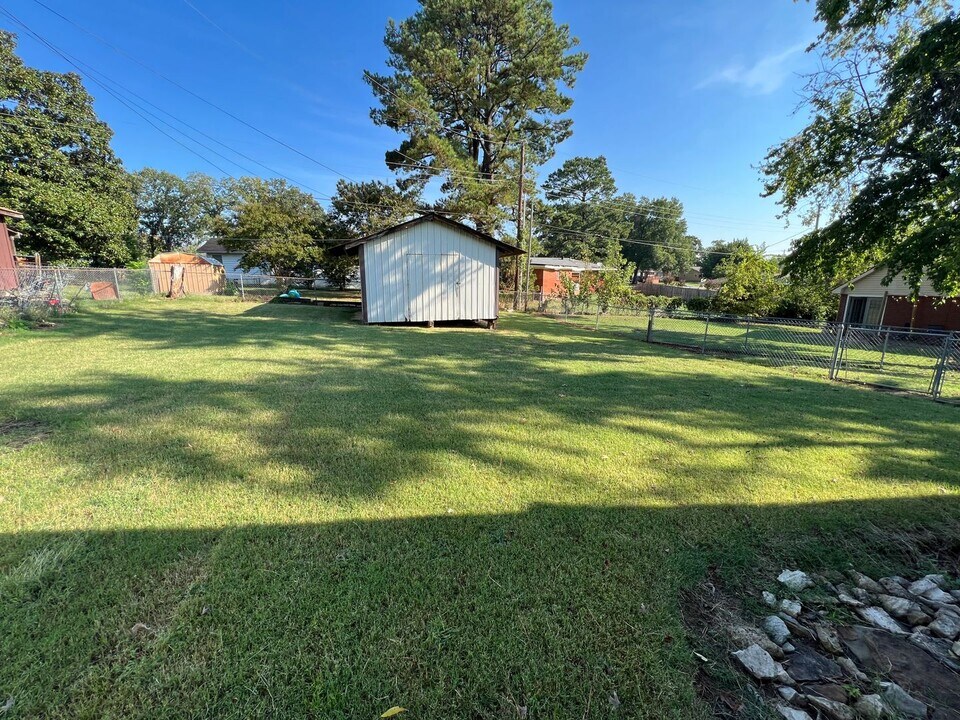 715 Lincoln Hill Cir in Van Buren, AR - Building Photo
