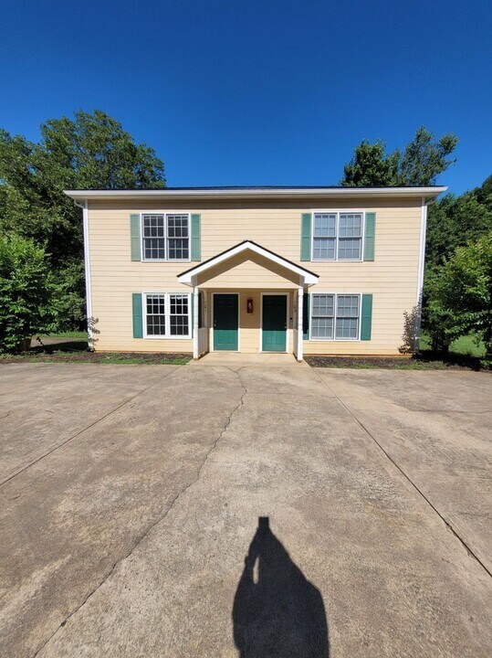 101-103 Mario Cir in Athens, GA - Building Photo