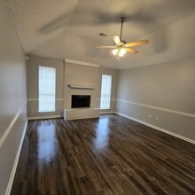 4400 Rosswood Dr in Memphis, TN - Building Photo - Building Photo