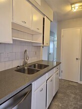 1353 Ramada Dr in Houston, TX - Building Photo - Building Photo