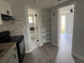 13808 N 21st St in Tampa, FL - Building Photo - Building Photo