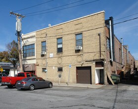 163 N Main St in Port Chester, NY - Foto de edificio - Building Photo