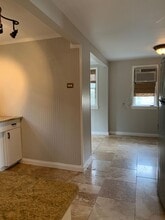 902 1/2 E 43rd St in Austin, TX - Building Photo - Building Photo