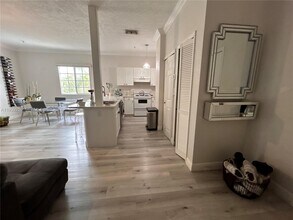 2734 Bird Ave in Miami, FL - Building Photo - Building Photo