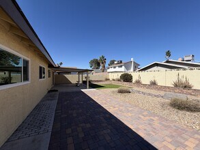 6822 Endora Dr in Las Vegas, NV - Building Photo - Building Photo