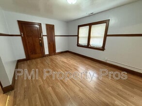 2836 N 16th St in Milwaukee, WI - Building Photo - Building Photo