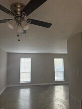 6402 Del Monte Dr in Houston, TX - Building Photo - Building Photo