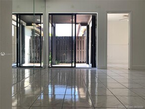 4860 SW 152nd Pl-Unit -G-92 in Miami, FL - Building Photo - Building Photo