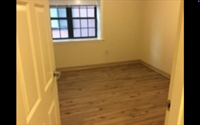 12 Florence St, Unit #202 in Malden, MA - Building Photo - Building Photo