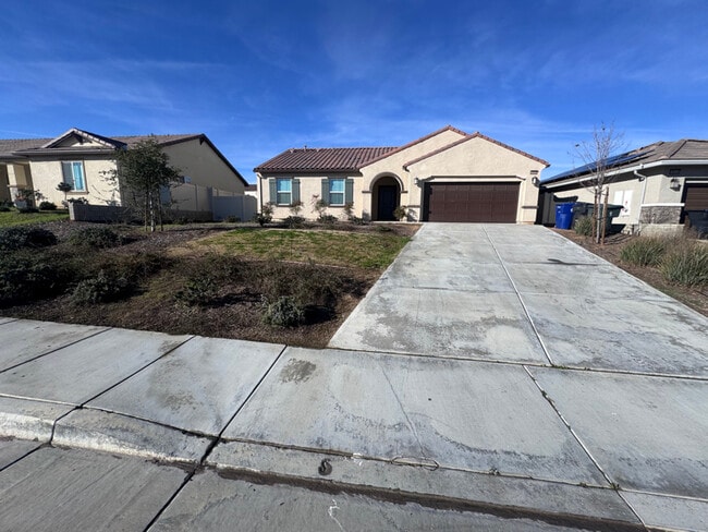 5018 Anaconda Ave in Bakersfield, CA - Building Photo - Building Photo