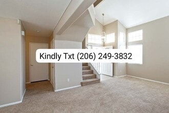 322 Via Capri in Hemet, CA - Building Photo - Building Photo