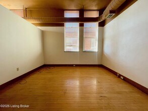 1516 Hepburn Ave in Louisville, KY - Building Photo - Building Photo