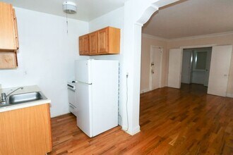 533 W Roscoe St in Chicago, IL - Building Photo - Building Photo