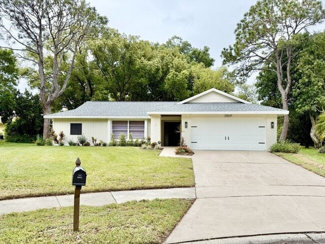 property at 2869 Thistle Ct N