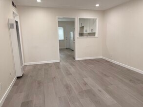 2904 N 1st St, Unit 2904 N 1st St in Fresno, CA - Foto de edificio - Building Photo