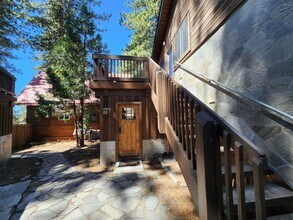 7020 Yaho Ave in Tahoe Vista, CA - Building Photo - Building Photo
