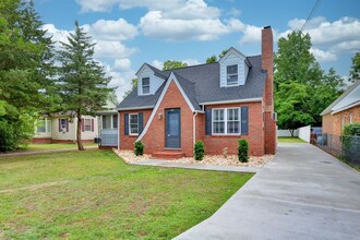 304 Ironbound Rd in Williamsburg, VA - Building Photo - Building Photo