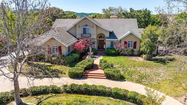 2779 E Ruby Hill Dr in Pleasanton, CA - Building Photo - Building Photo