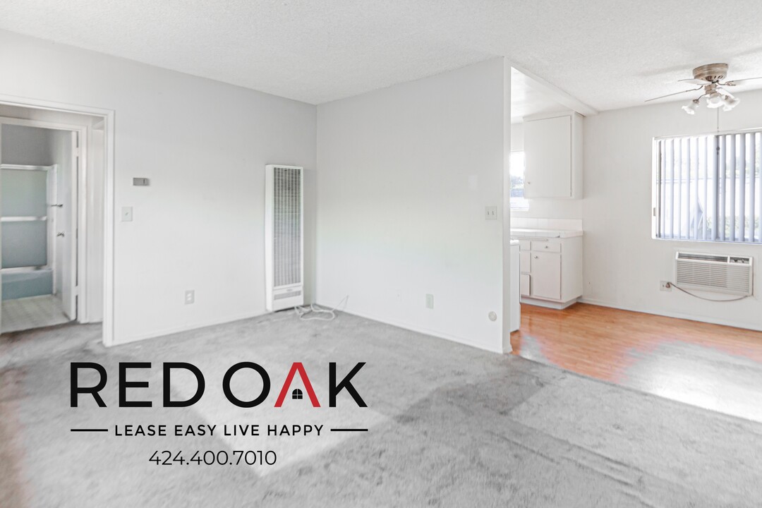 400 N Mentor Ave in Pasadena, CA - Building Photo