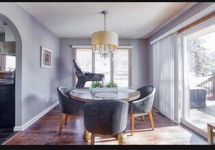 9240 Chesshire Ln N in Maple Grove, MN - Building Photo - Building Photo