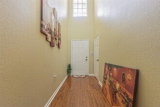 6208 Clifton Palms Dr in Tampa, FL - Building Photo - Building Photo