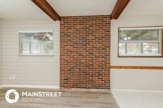 1010 N Lavon Ave in Kissimmee, FL - Building Photo - Building Photo