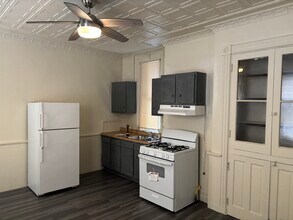 1549 Lowrie St, Unit #1 in Pittsburgh, PA - Building Photo - Building Photo