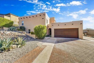 12641 N Mimosa Dr in Fountain Hills, AZ - Building Photo