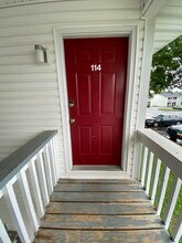 114 Sandstone Ct in Hillsboro, MO - Building Photo - Building Photo